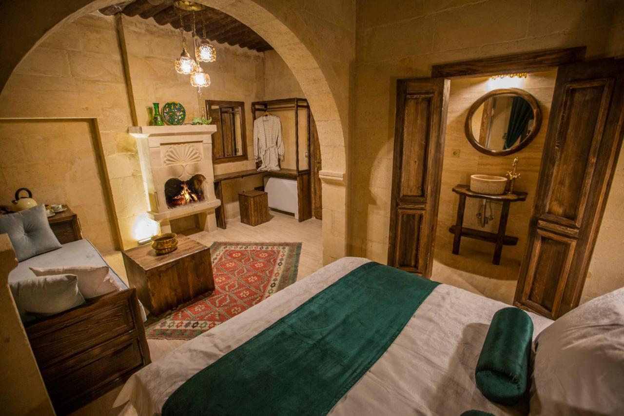 Bed and Breakfast Mak'S Cave House Учисар Экстерьер фото