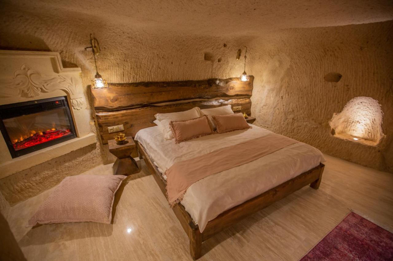 Bed and Breakfast Mak'S Cave House Учисар Экстерьер фото