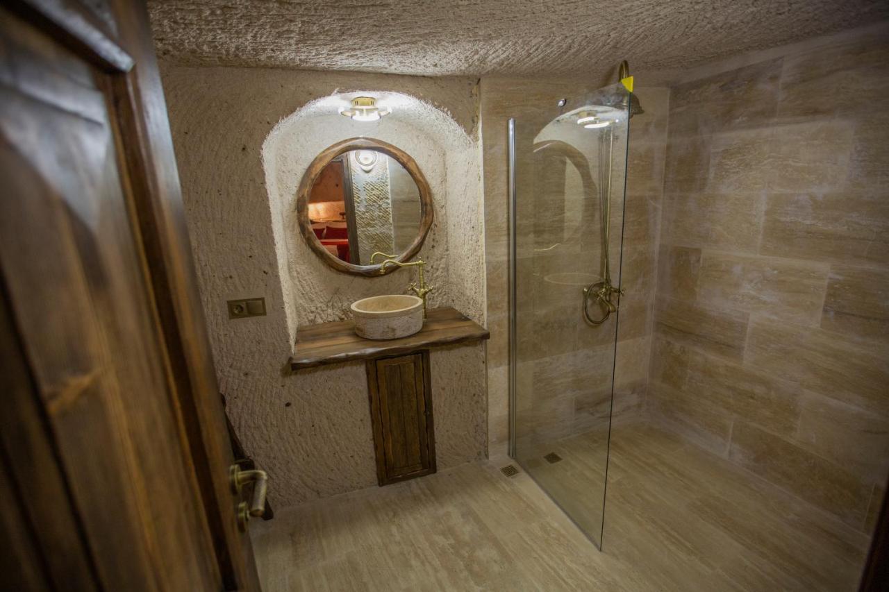 Bed and Breakfast Mak'S Cave House Учисар Экстерьер фото