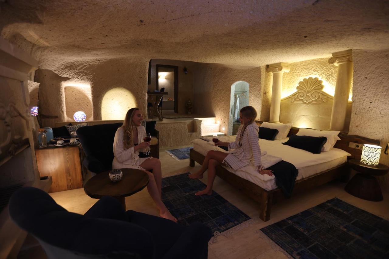 Bed and Breakfast Mak'S Cave House Учисар Экстерьер фото