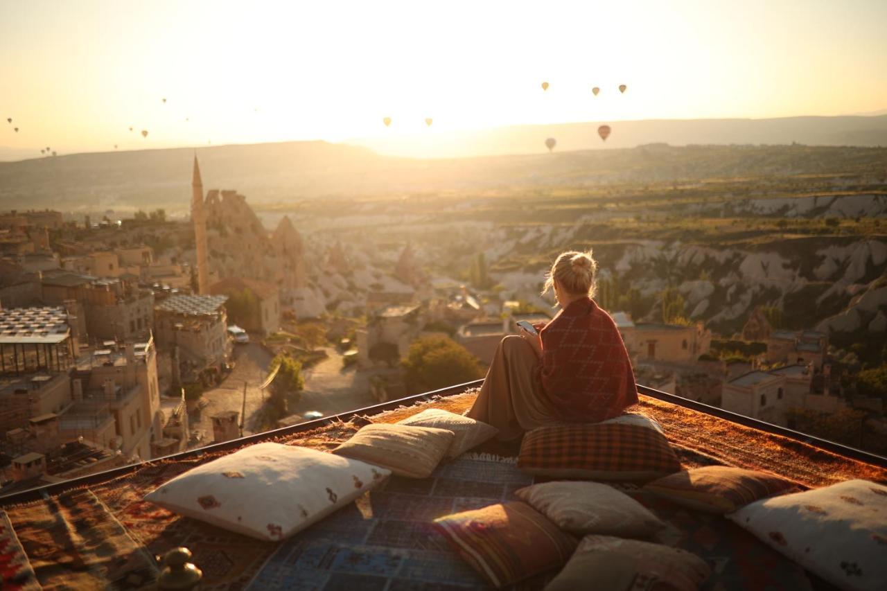 Bed and Breakfast Mak'S Cave House Учисар Экстерьер фото