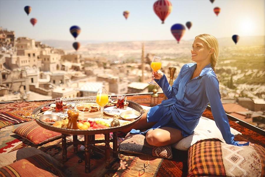 Bed and Breakfast Mak'S Cave House Учисар Экстерьер фото